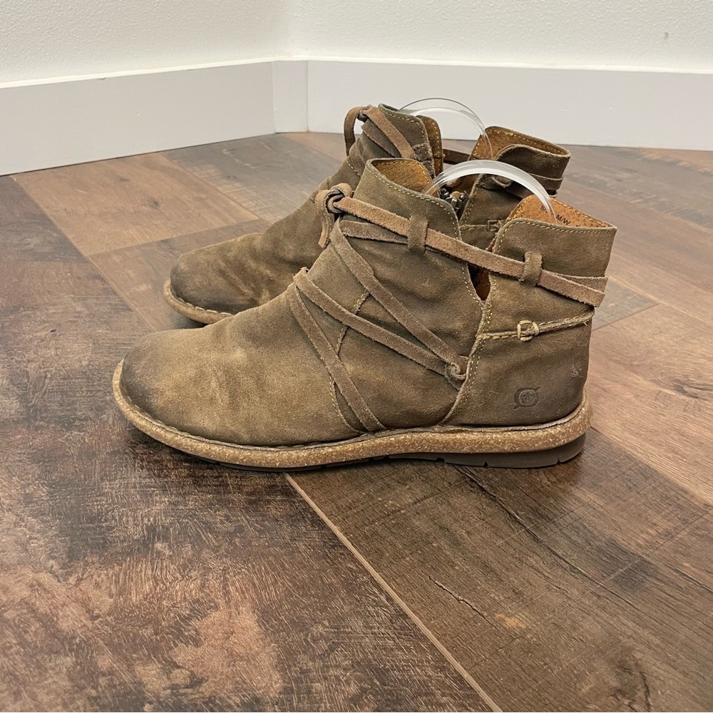 Born Tarklin Suede Wrap Ankle Boots Brown Size 8